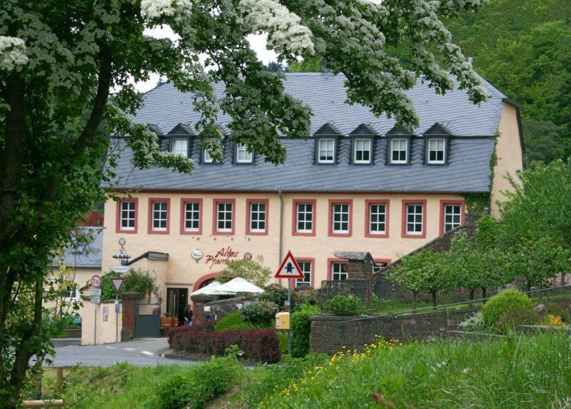 Altes Pfarrhaus Hotel Auw an der Kyll Ngoại thất bức ảnh