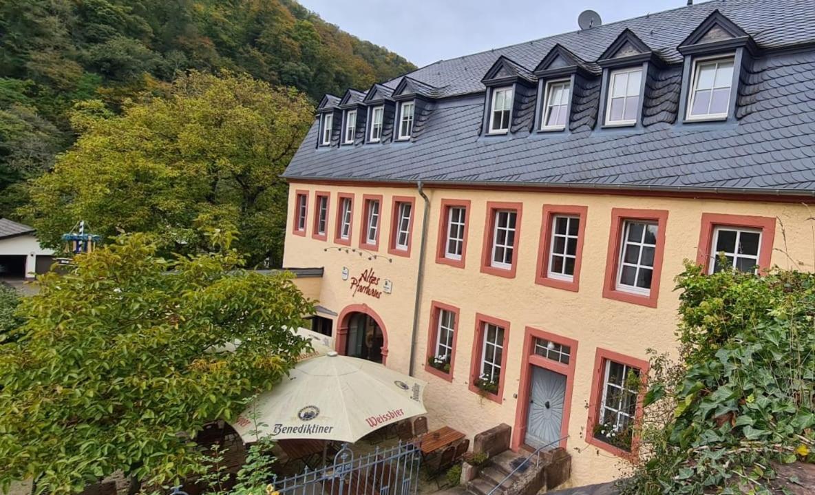 Altes Pfarrhaus Hotel Auw an der Kyll Ngoại thất bức ảnh