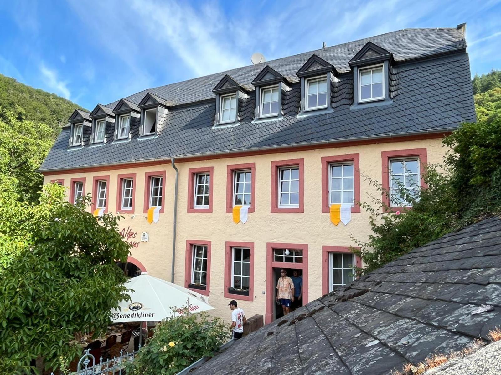 Altes Pfarrhaus Hotel Auw an der Kyll Ngoại thất bức ảnh